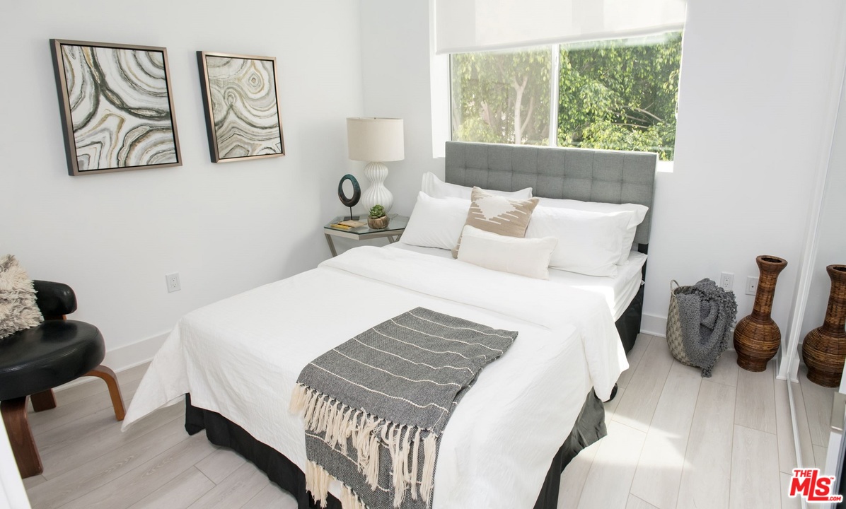 415 Le Doux Road, Unit 202 Los Angeles, CA 90048 - Photo 9 of 20