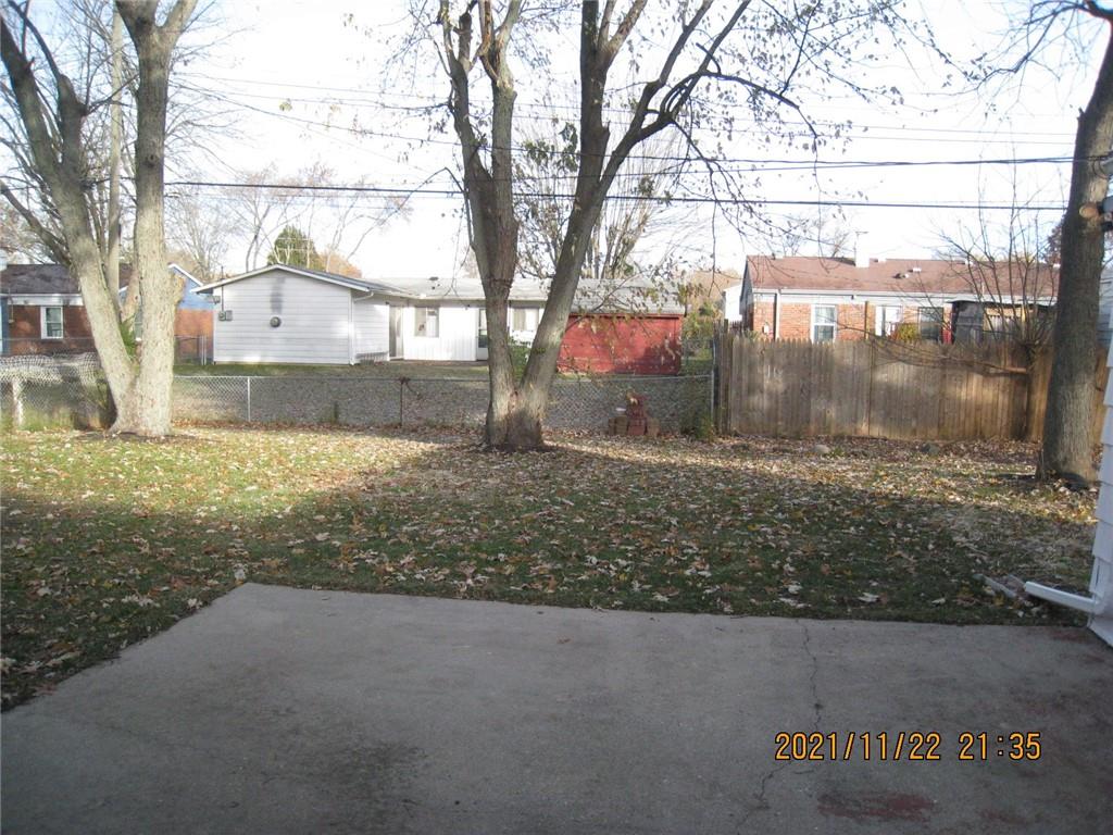 8228 Gilmore Road Indianapolis, IN 46219 - Photo 3 of 17 Gallery Image 3
