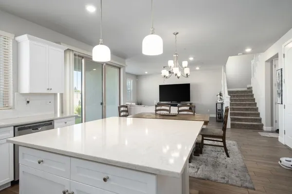 $775,000 | 1530 East Via Lupino Drive, Fresno, CA 93730