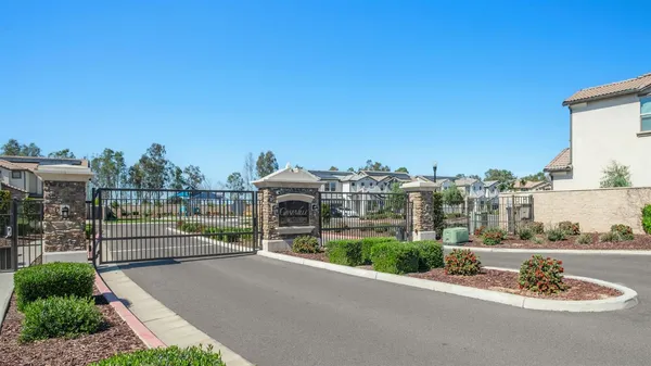 $775,000 | 1530 East Via Lupino Drive, Fresno, CA 93730