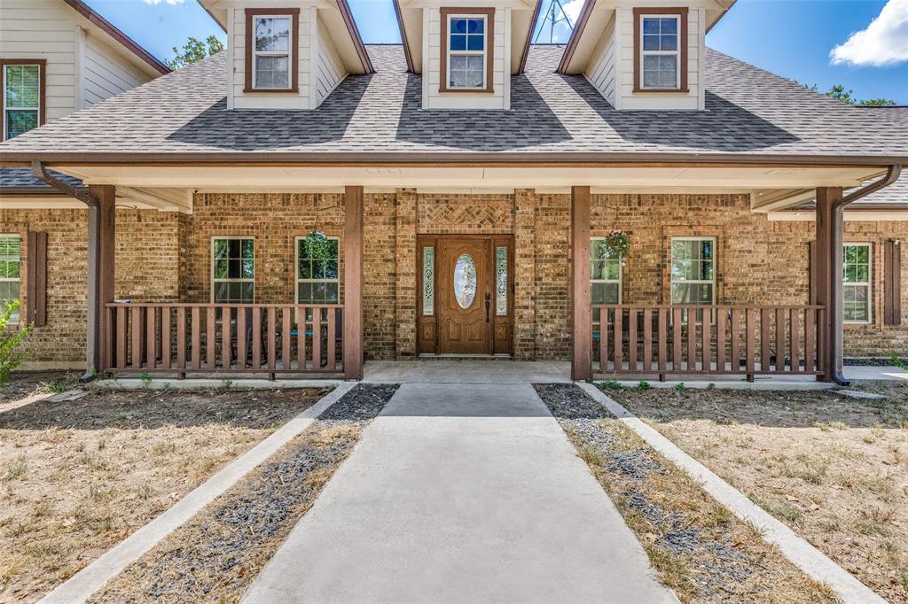 2865 West J E Woody Road Springtown, TX 76082 - Photo 2 of 25 Gallery Image 2