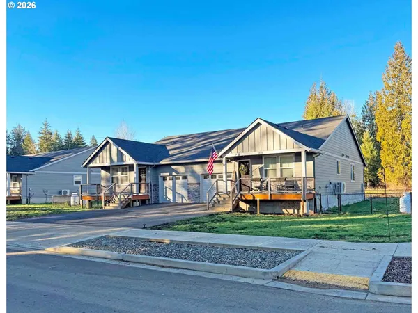 $1,950,000 | 816 West E, Vernonia, OR 97064