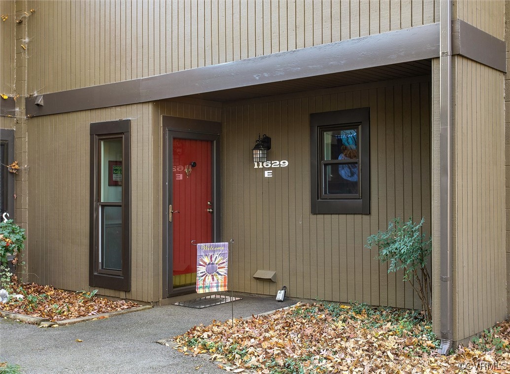 11629 East Briar Patch Drive Midlothian, VA 23113 - Photo 3 of 27 a front view of a house