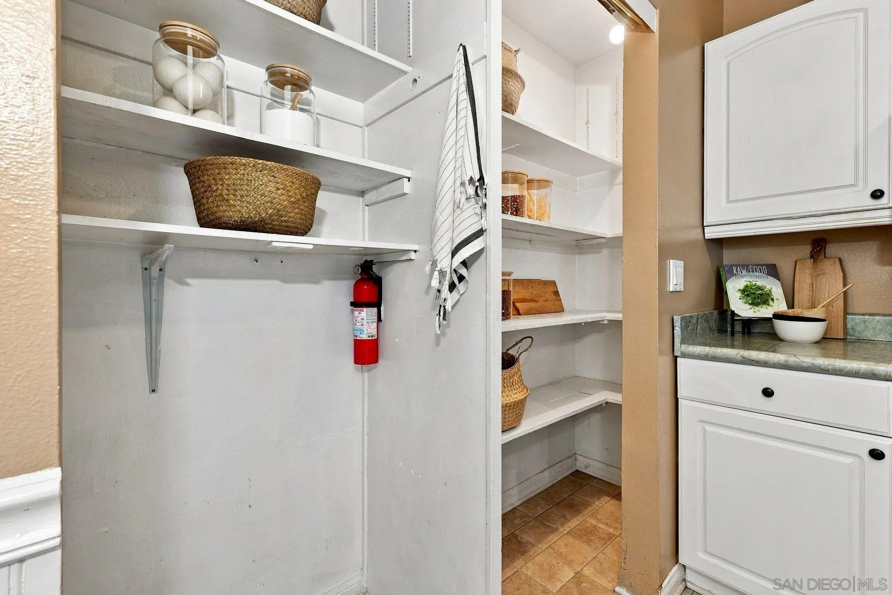 9859 Mission Vega Road, Unit 1 Santee, CA 92071 - Photo 5 of 24 Gallery Image 5