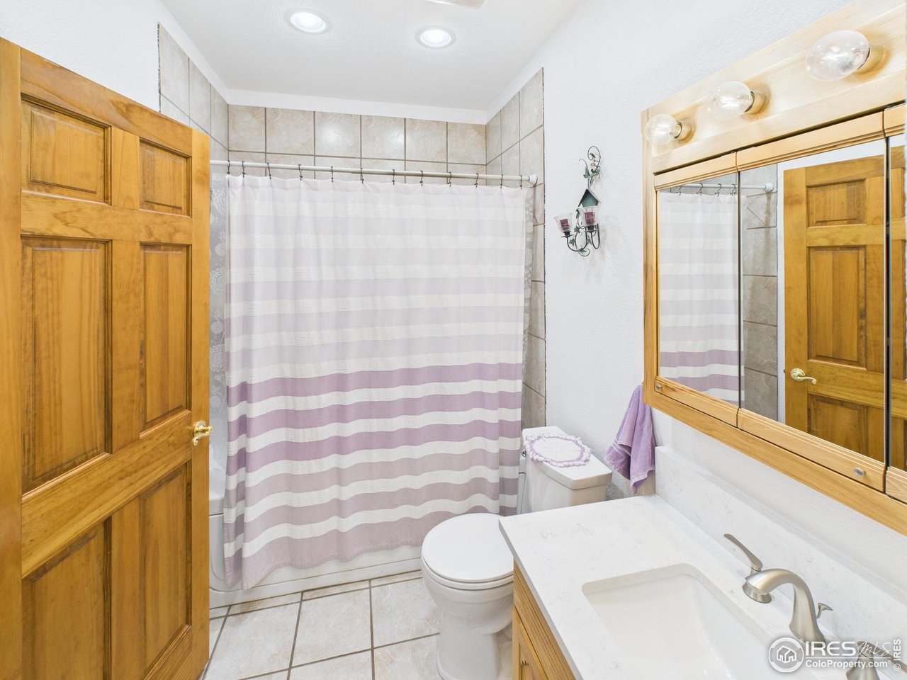 188 Old Ranch Road Livermore, CO 80536 - Photo 19 of 40 Master bath
