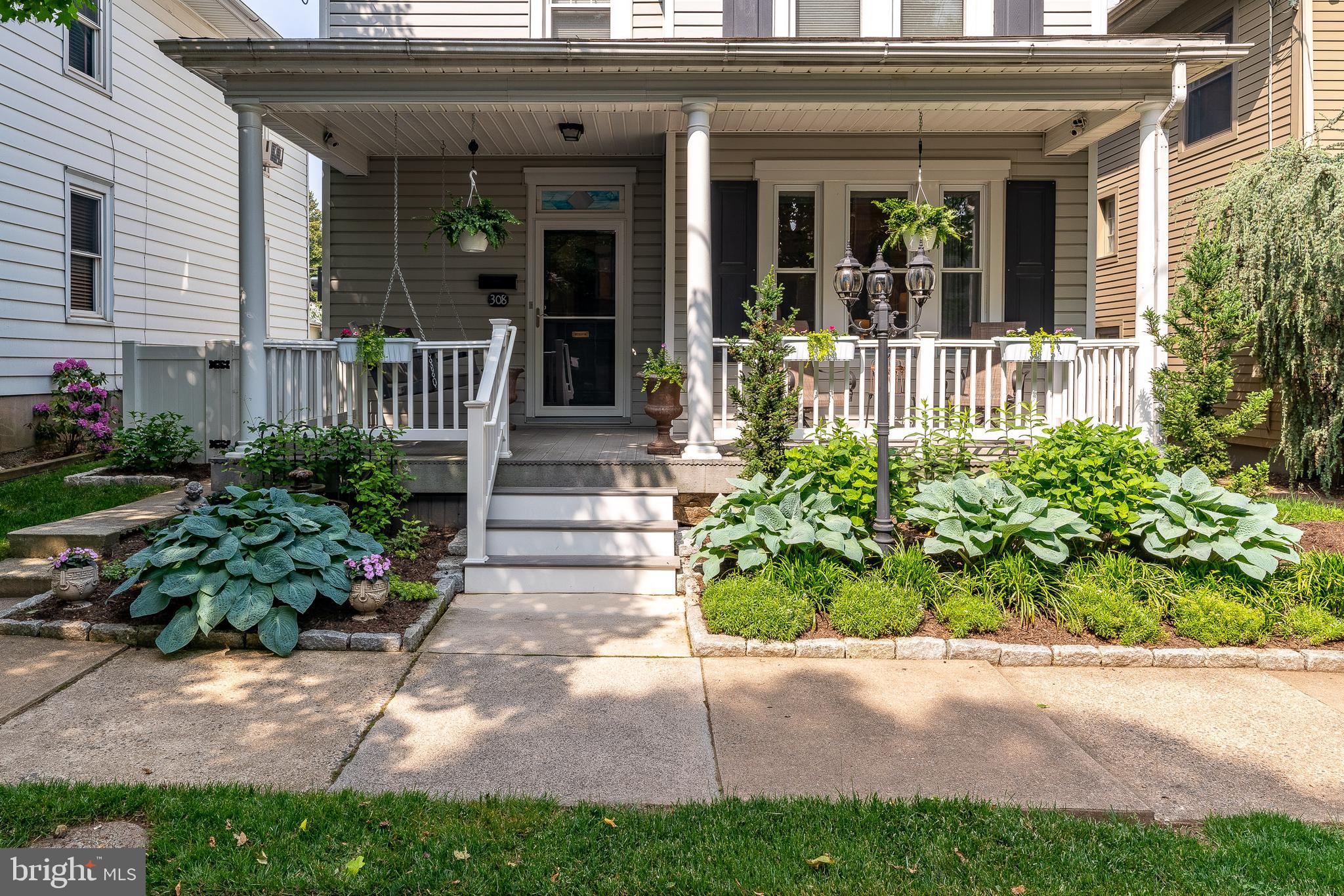 308 South Cedar Street Lititz, PA 17543 - Photo 4 of 37