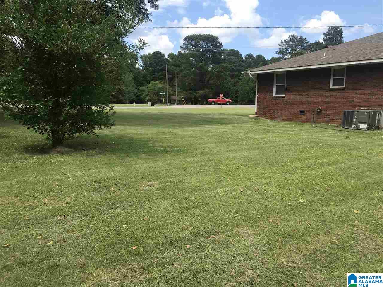 6194 Warrior River Road Bessemer, AL 35023 - Photo 4 of 31