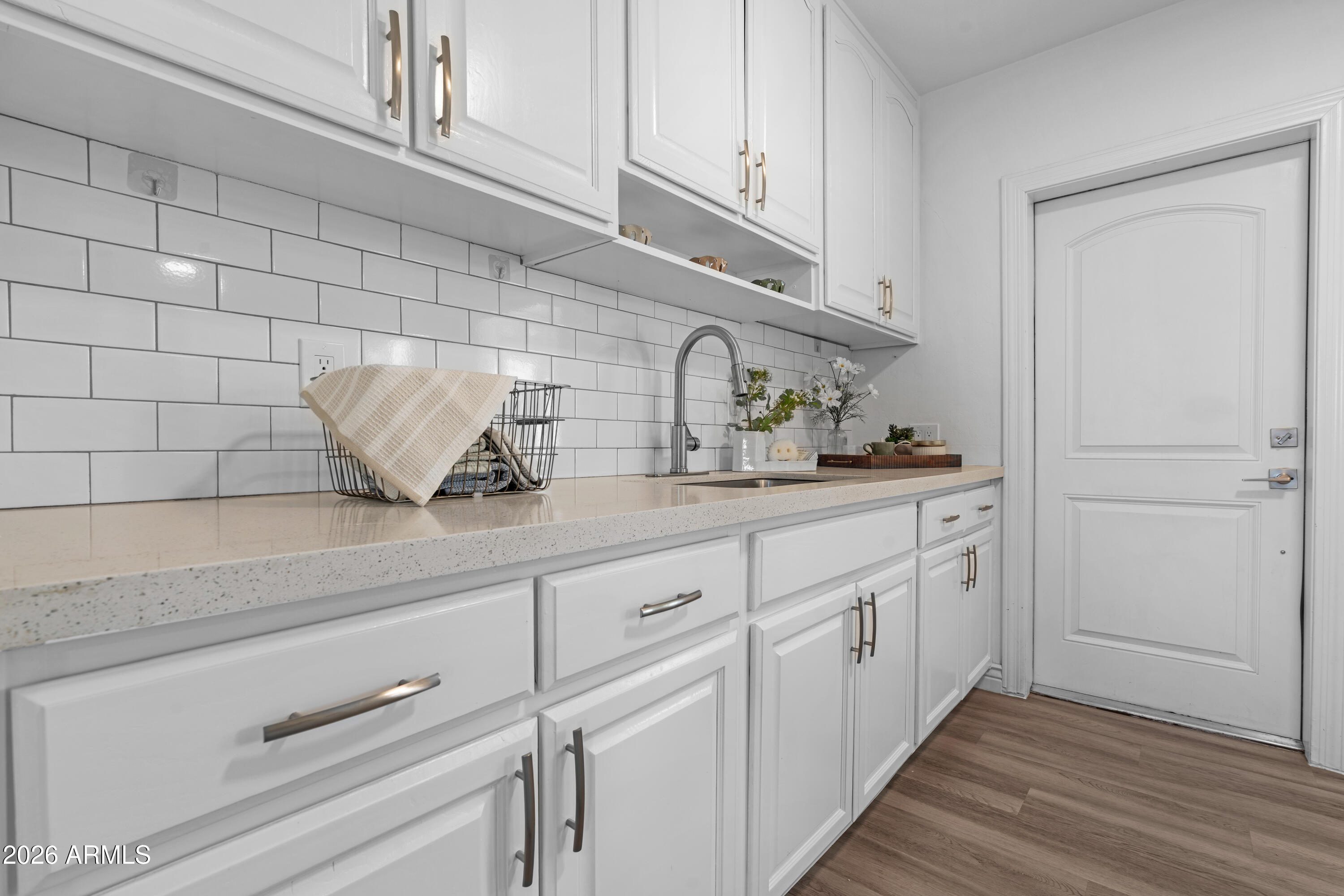 2617 West Osborn Road Phoenix, AZ 85017 - Photo 11 of 20 Kitchen 7