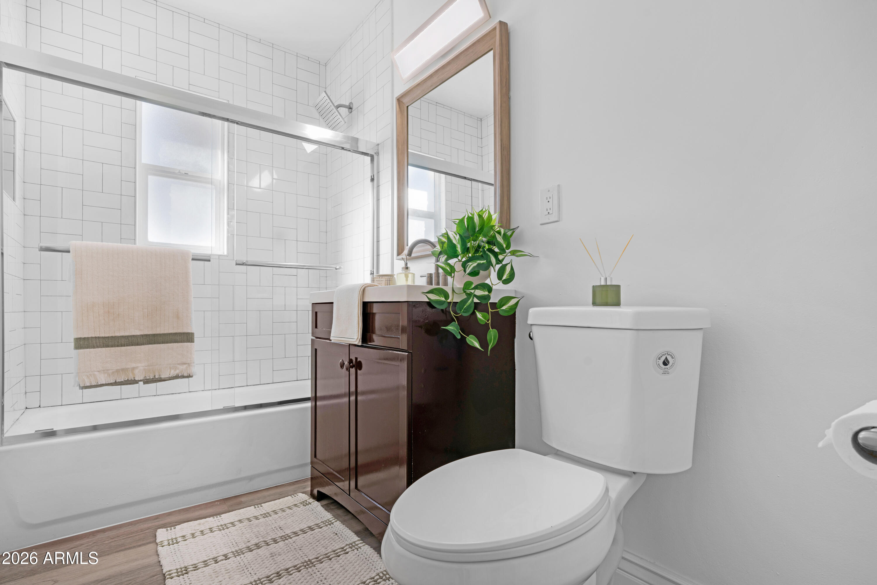 2617 West Osborn Road Phoenix, AZ 85017 - Photo 12 of 20 Bathroom 1