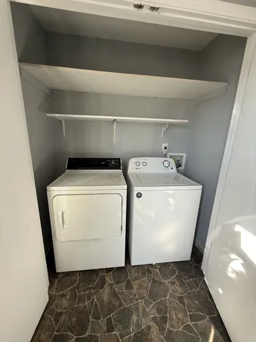 a view of utility room