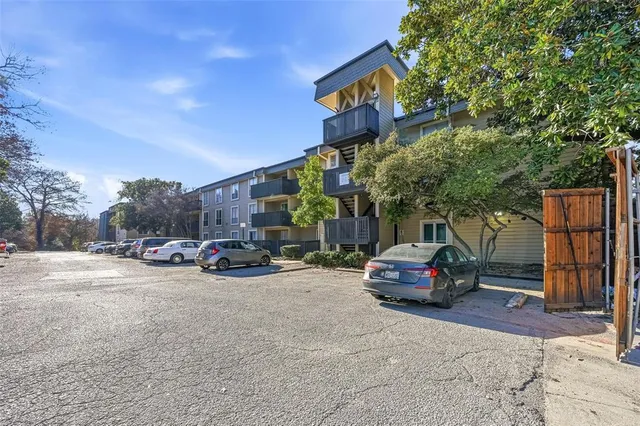 $122,500 | 4851 Cedar Springs Road, Unit 189, Dallas, TX 75219