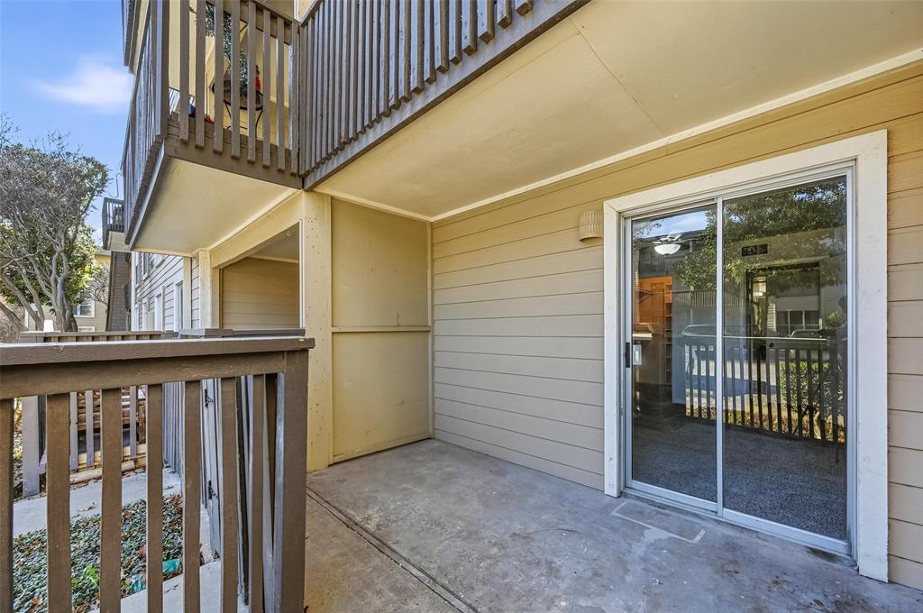 4851 Cedar Springs Road, Unit 189 Dallas, TX 75219 - Photo 26 of 29 a view of entryway