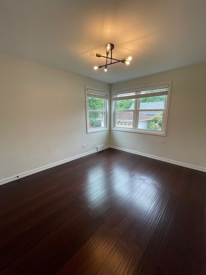 860 Spring Road Elmhurst, IL 60126 - Photo 13 of 20