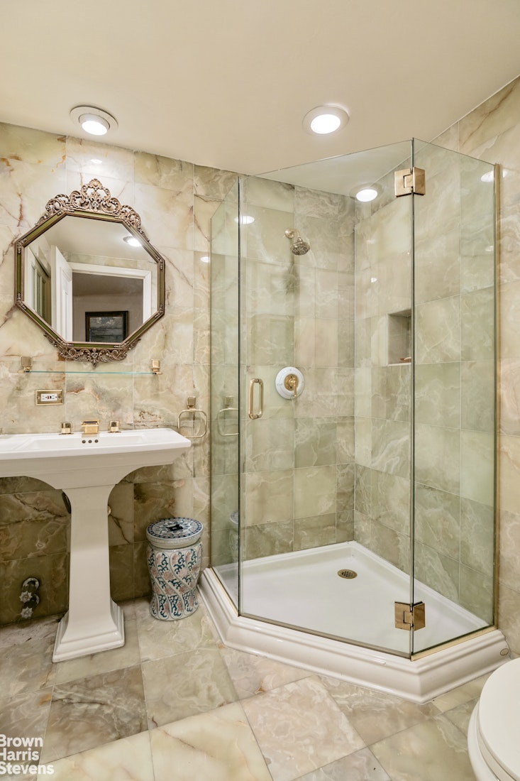 6 East 76th Street, Unit 1R Manhattan, NY 10021 - Photo 7 of 17