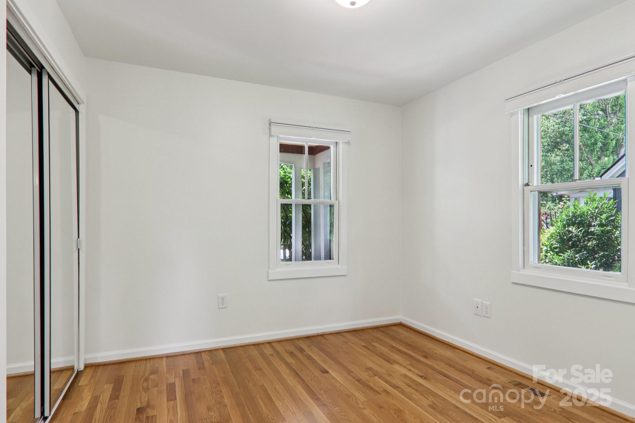 39 Short Street Asheville, NC 28801 - Photo 22 of 47 an empty room with a window