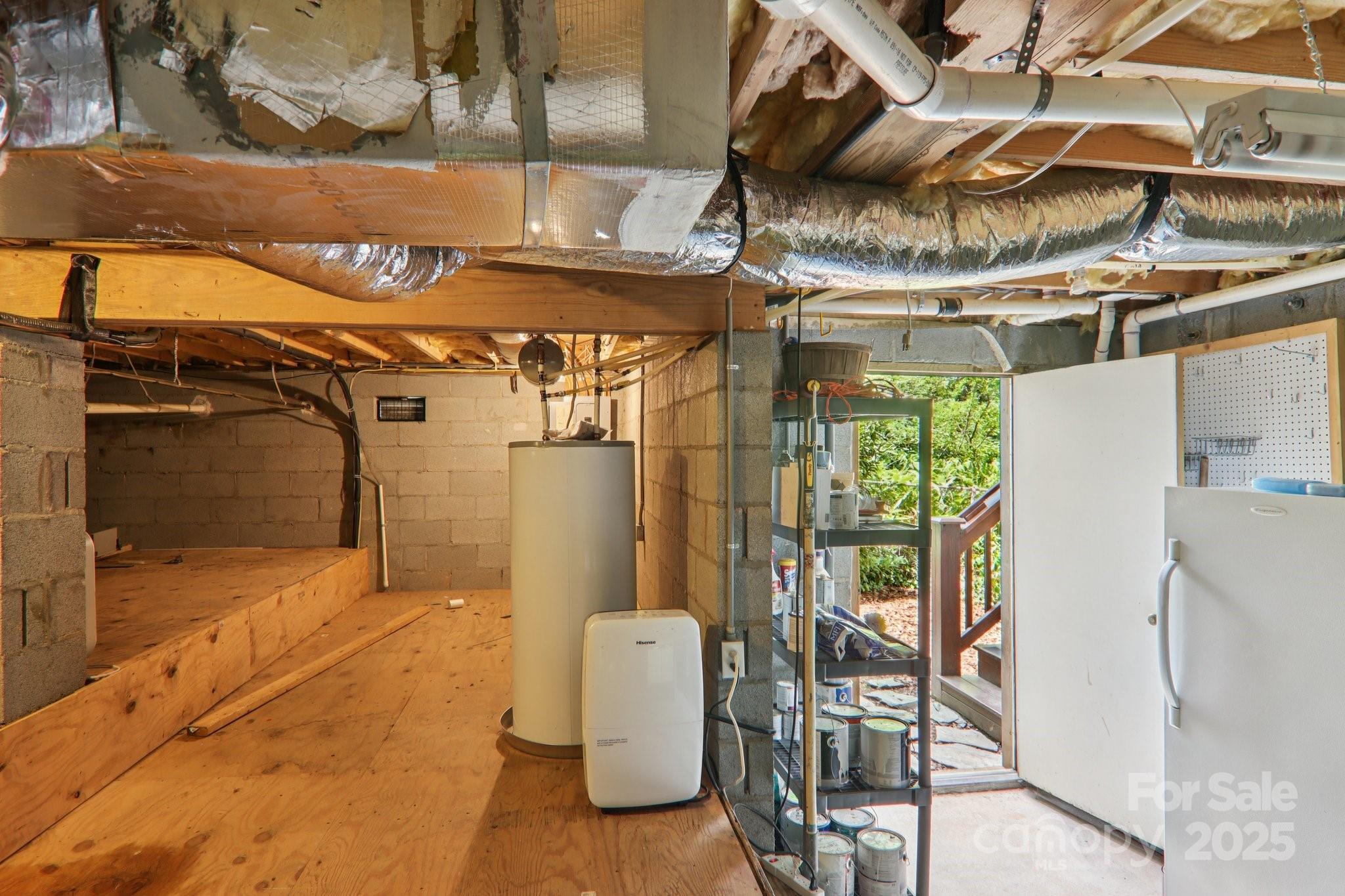 39 Short Street Asheville, NC 28801 - Photo 28 of 47 a view of an outdoor space