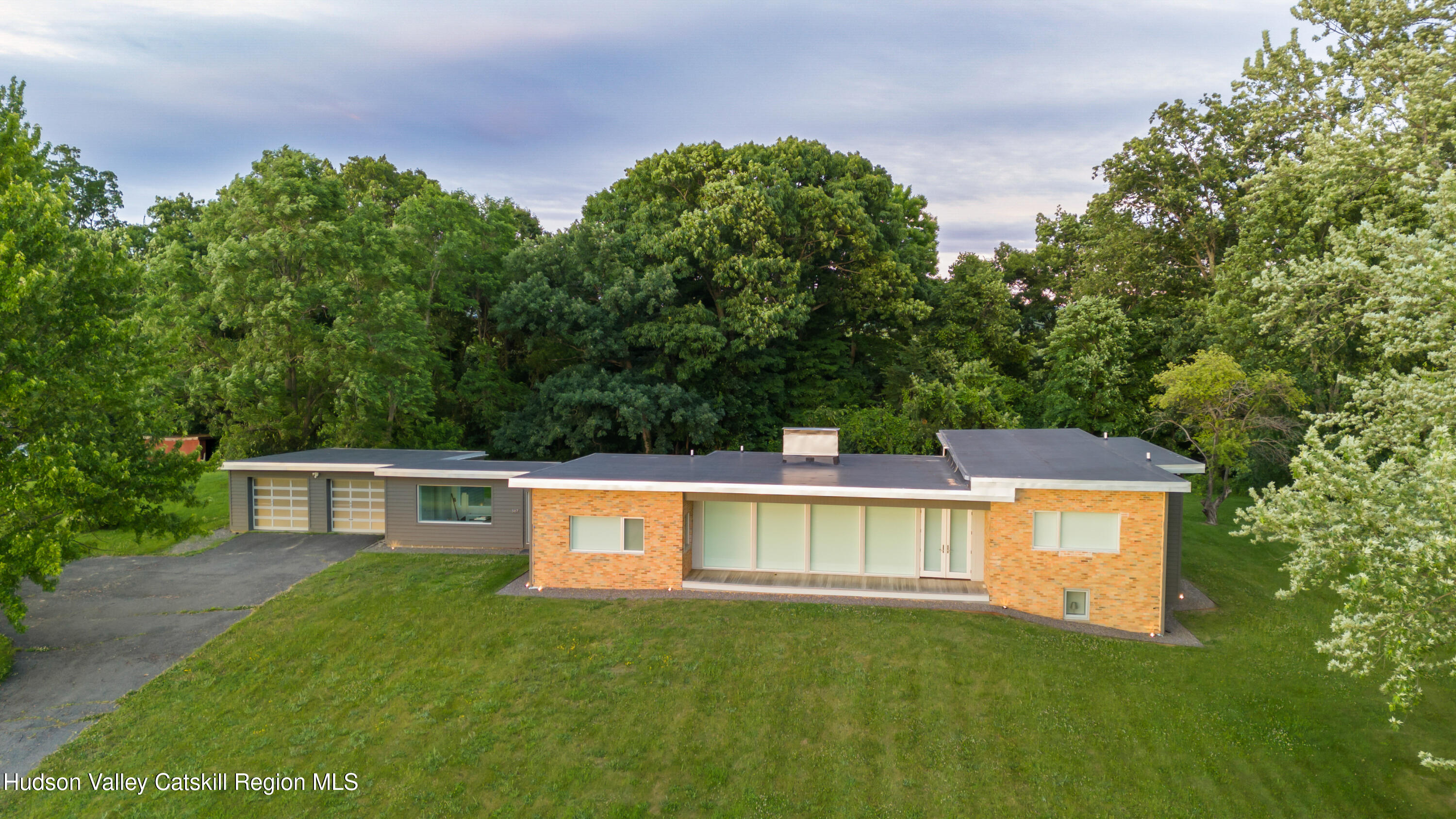 387 Tishauser Road Hudson, NY 12534 - Photo 1 of 25 DJI FC8282 4096x2268_001414-2