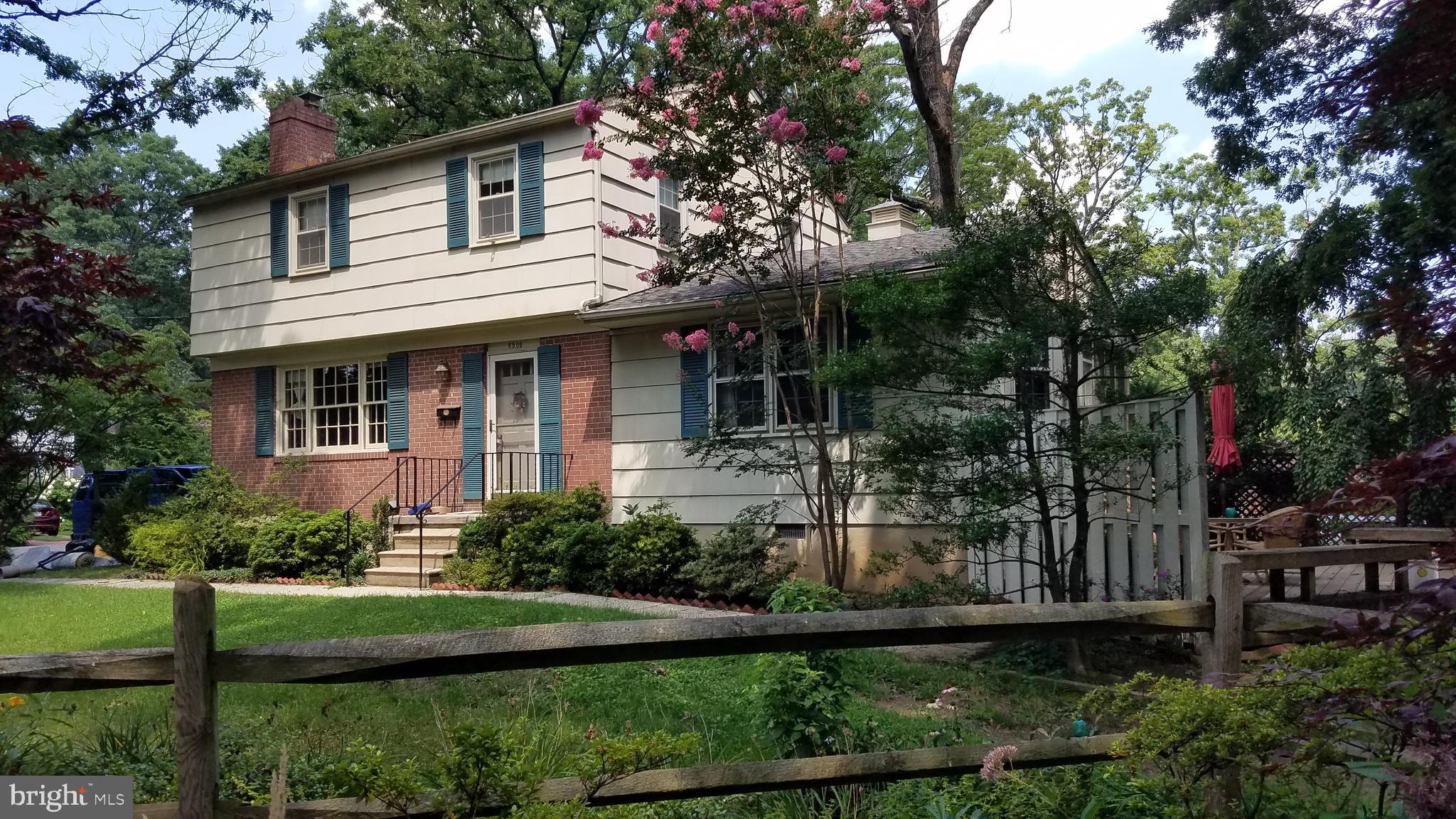 6909 Banbury Road Baltimore, MD 21239 - Photo 1 of 14
