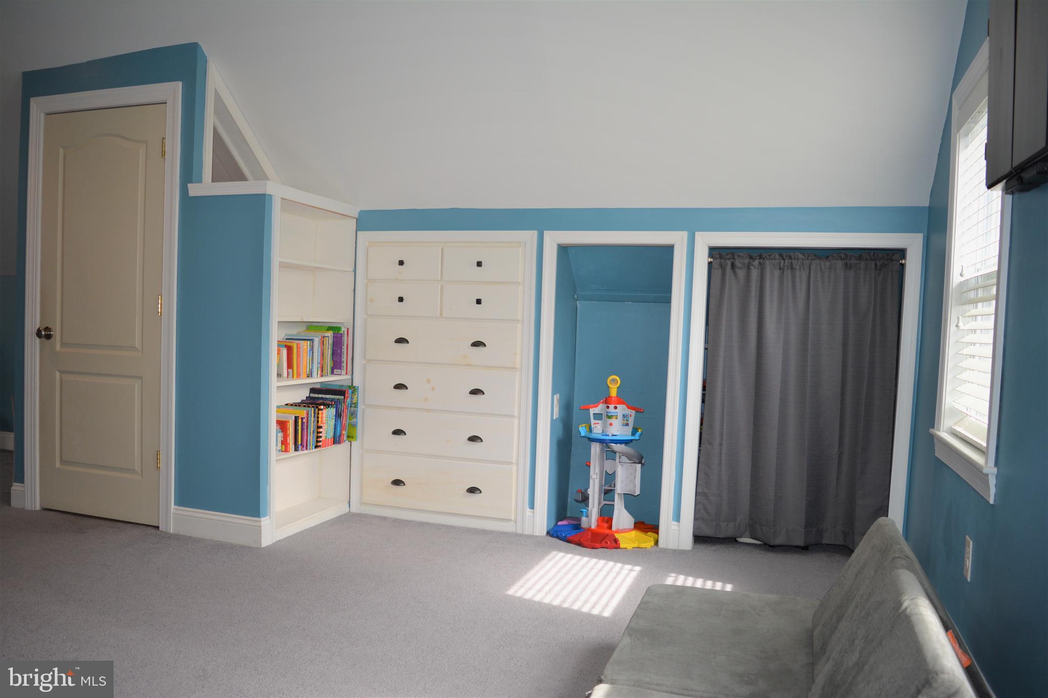 2314 Triebel Road Abington, PA 19001 - Photo 34 of 60