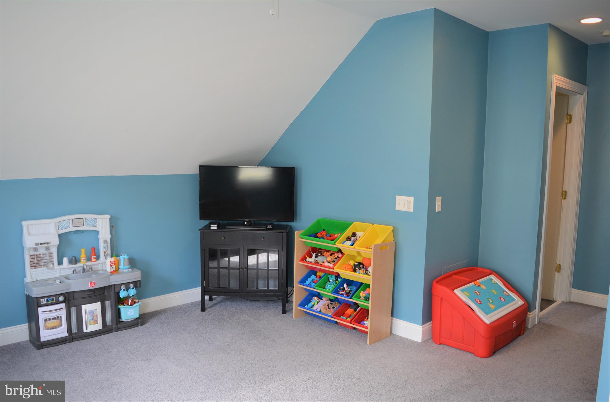 2314 Triebel Road Abington, PA 19001 - Photo 36 of 60