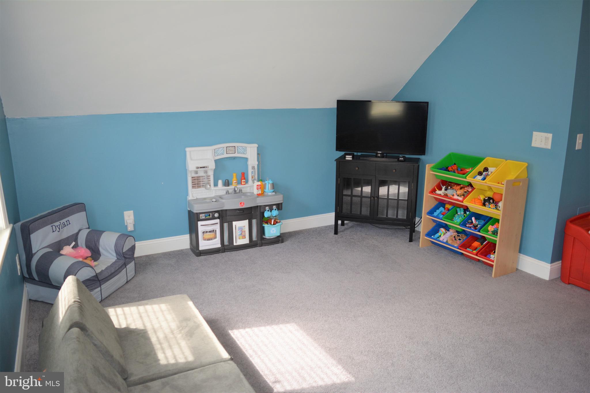 2314 Triebel Road Abington, PA 19001 - Photo 37 of 60