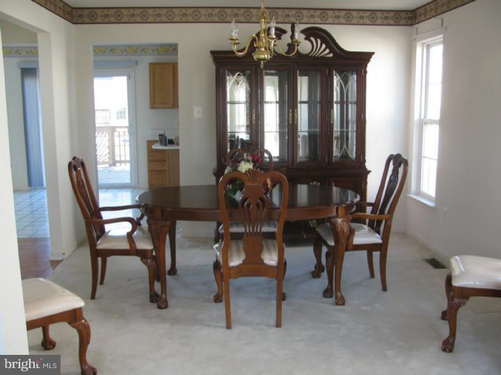 404 Wynthorpe Road New Castle, DE 19720 - Photo 3 of 25 Dining Room