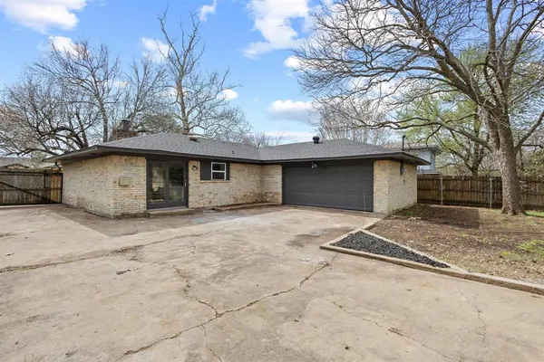 $255,000 | 2418 Monett Drive, Sherman, TX 75092