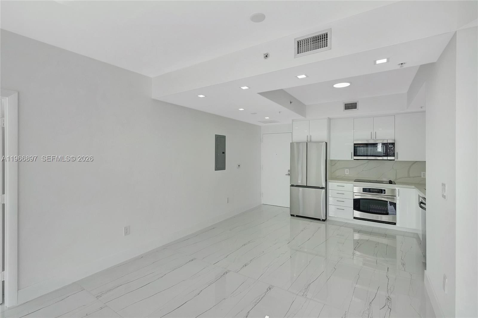 90 Southwest 3rd Street, Unit 1602 Miami, FL 33130 - Photo 16 of 81