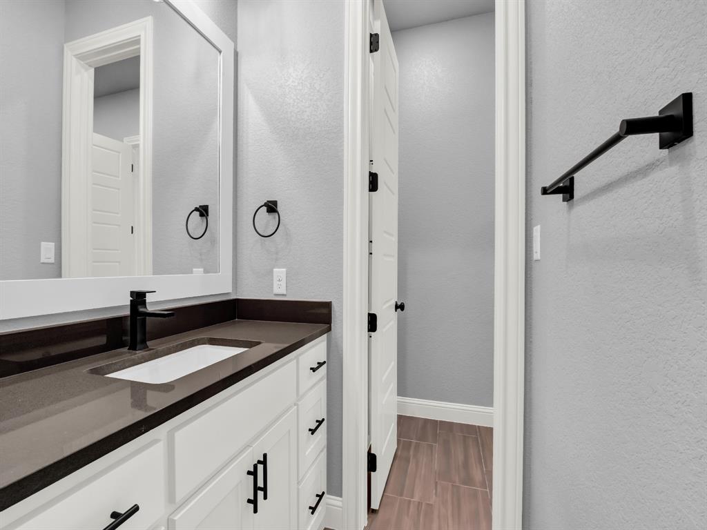 544 Aermotor Loop Weatherford, TX 76085 - Photo 29 of 40