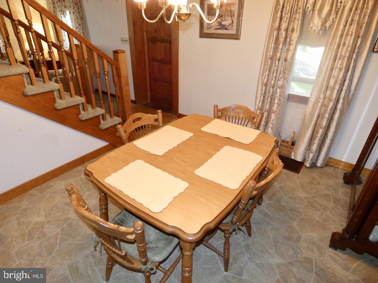 406 Paper Mill Road Newark, DE 19711 - Photo 17 of 65 Dining Room