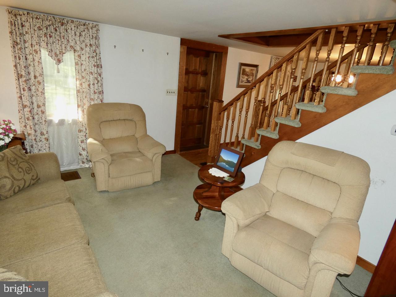 406 Paper Mill Road Newark, DE 19711 - Photo 10 of 65 Expanded Living Room