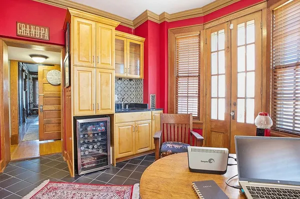 $525,000 | 2028 Clay Street, St. Joseph, MO 64501