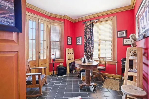 $525,000 | 2028 Clay Street, St. Joseph, MO 64501