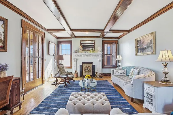 $525,000 | 2028 Clay Street, St. Joseph, MO 64501