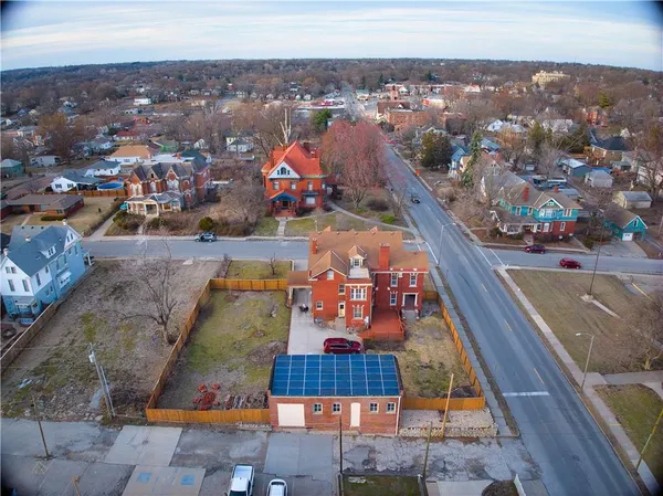 $525,000 | 2028 Clay Street, St. Joseph, MO 64501