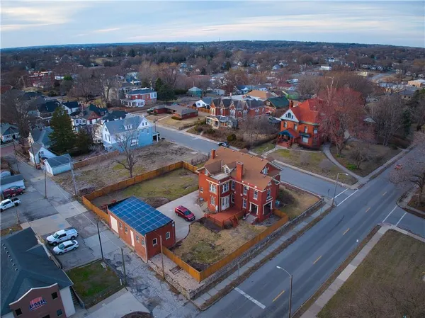 $525,000 | 2028 Clay Street, St. Joseph, MO 64501