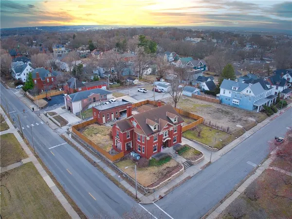 $525,000 | 2028 Clay Street, St. Joseph, MO 64501