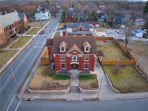 $525,000 | 2028 Clay Street, St. Joseph, MO 64501