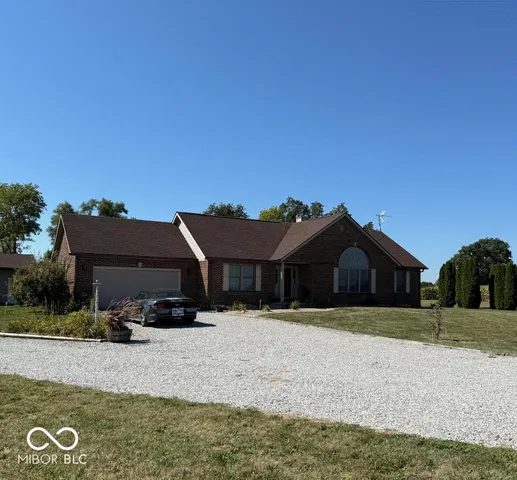 $430,000 | 7967 East 800 North, Falmouth, IN 46127