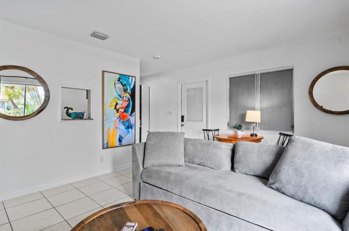 3860 Northeast 23rd Avenue, Unit 4 Lighthouse Point, FL 33064 - Photo 12 of 27 Photo 15