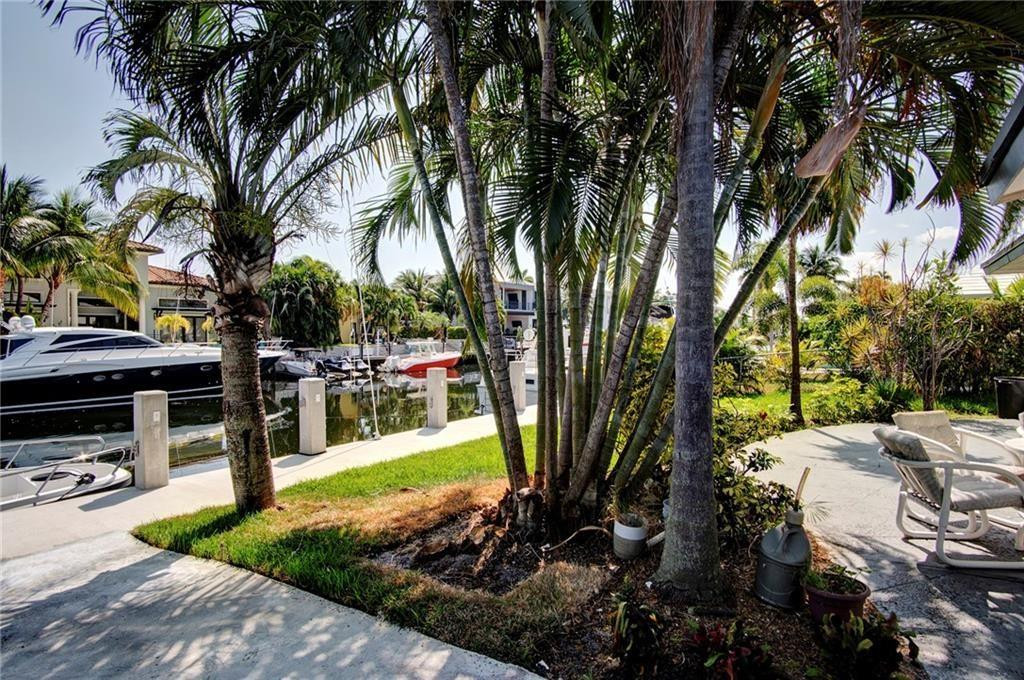 3860 Northeast 23rd Avenue, Unit 4 Lighthouse Point, FL 33064 - Photo 3 of 27 Photo 3