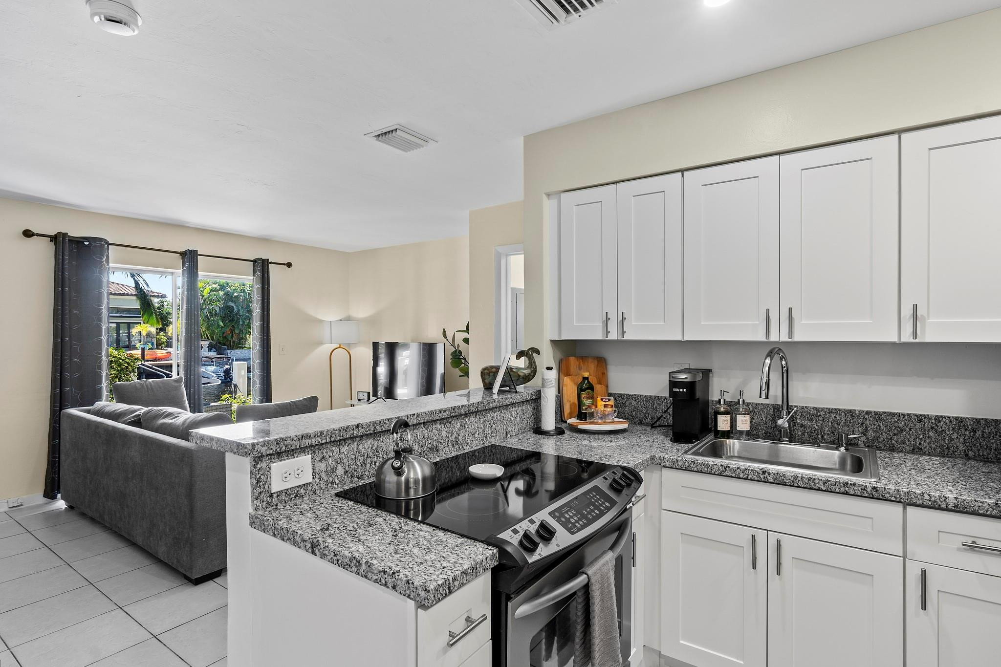 3860 Northeast 23rd Avenue, Unit 4 Lighthouse Point, FL 33064 - Photo 7 of 27 Photo 7