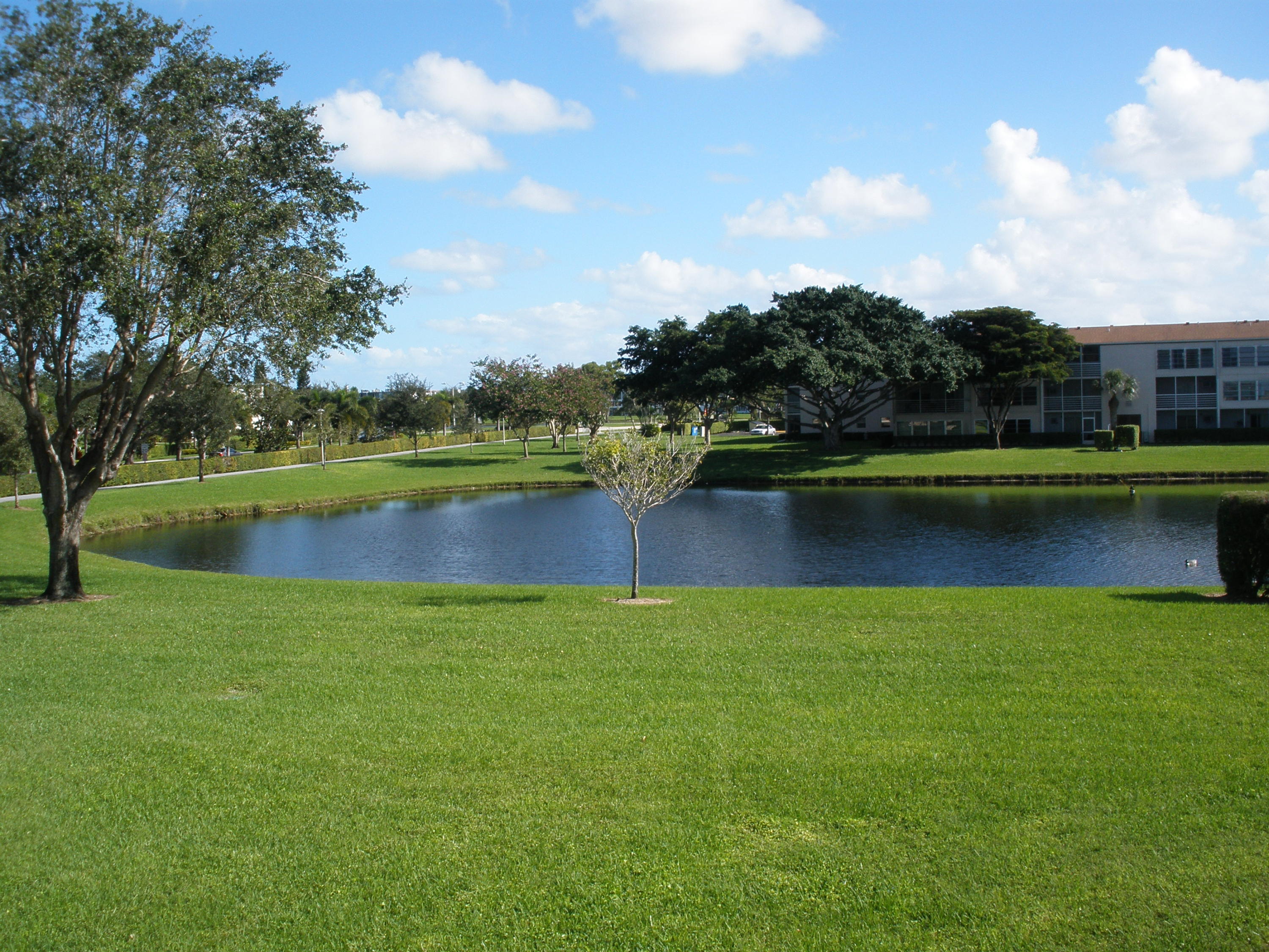 21 Brighton A, Unit 21 Boca Raton, FL 33434 - Photo 4 of 11 003
