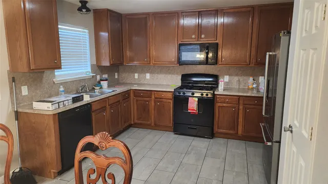 $2,700 | 22207 Greengate Drive, Spring, TX 77389