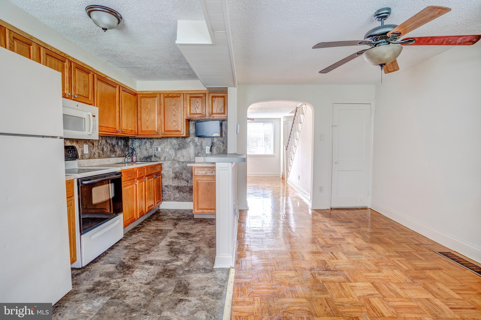 119 Spring Valley Road Darby, PA 19023 - Photo 8 of 16