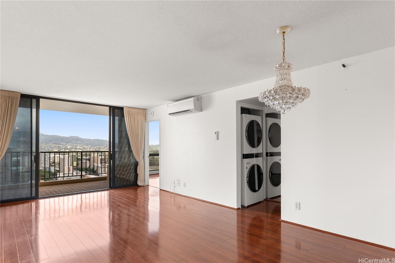 990 Ala Nanala Street, Unit 32C Honolulu, HI 96818 - Photo 3 of 24 Living Room to Lanai 2