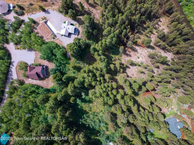 $775,000 | 132 Rainbow Drive, Thayne, WY 83127