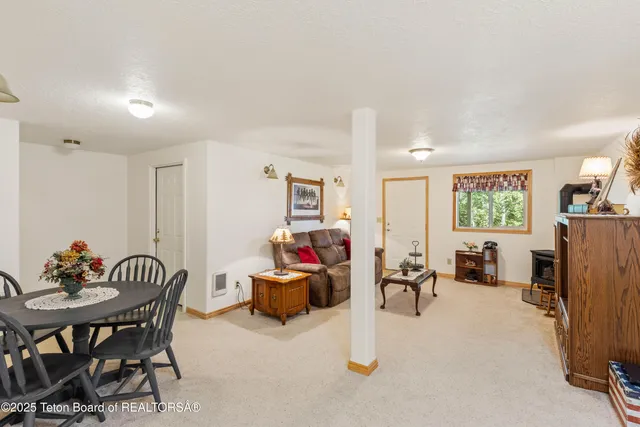 $775,000 | 132 Rainbow Drive, Thayne, WY 83127