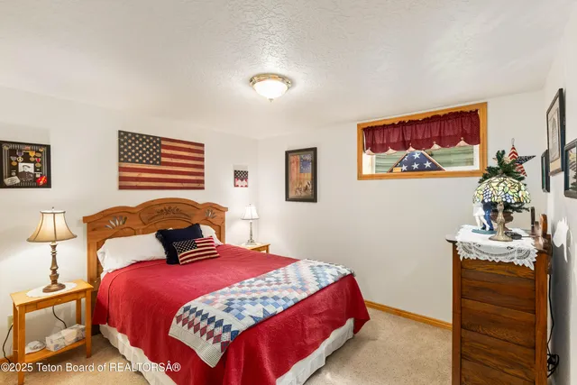 $775,000 | 132 Rainbow Drive, Thayne, WY 83127