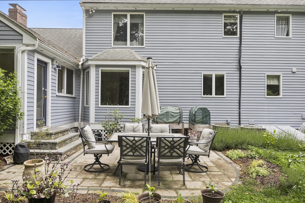 15 Juniper Road Sharon, MA 02067 - Photo 33 of 42